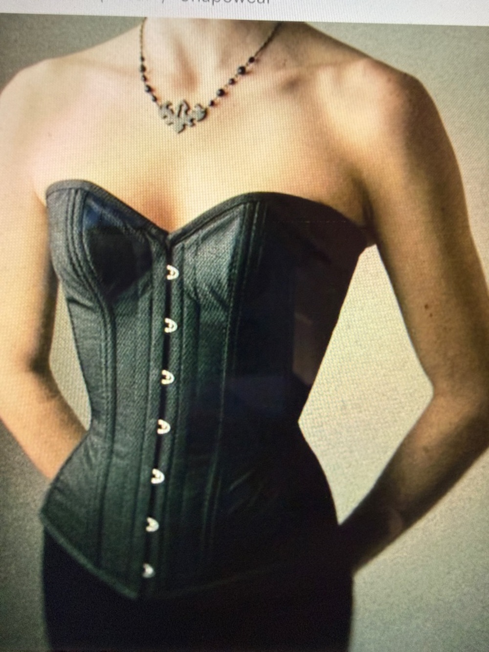 DARK GARDEN OF SAN FRANCISCO Black Sweetheart Satin Corset Size 24 - Picture 11 of 11